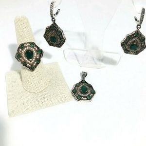 listing-status-banner